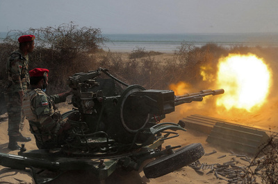 イラン、ホルムズ海峡付近で軍事演習