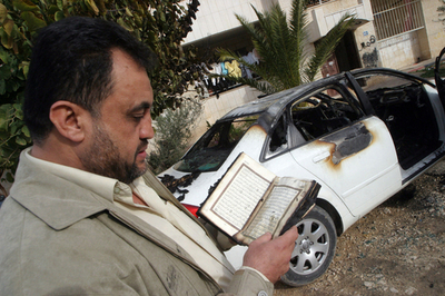 大臣の自宅に銃撃、自動車が炎上 - パレスチナ自治区