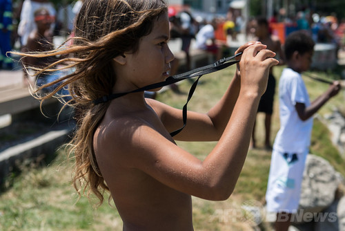 リオの貧困地域でサッカーとカメラの子ども支援 ブラジル 写真12枚 ファッション ニュースならmode Press Powered By Afpbb News