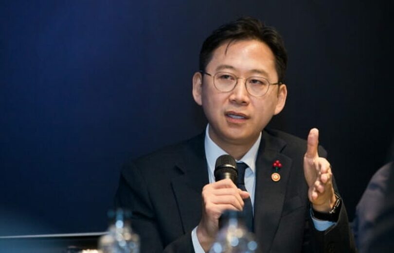 ペ・ギョンフン（裵慶勲）副首相兼科学技術情報通信相(c)KOREA WAVE