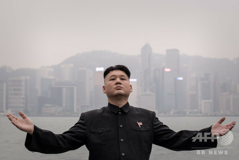 【写真特集】雰囲気はまるで本物、金正恩氏のそっくりさん「ハワードX」