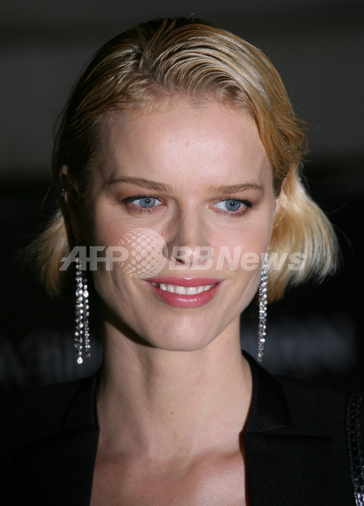 エヴァ・ハーツィゴヴァ、恋人との第2子を出産