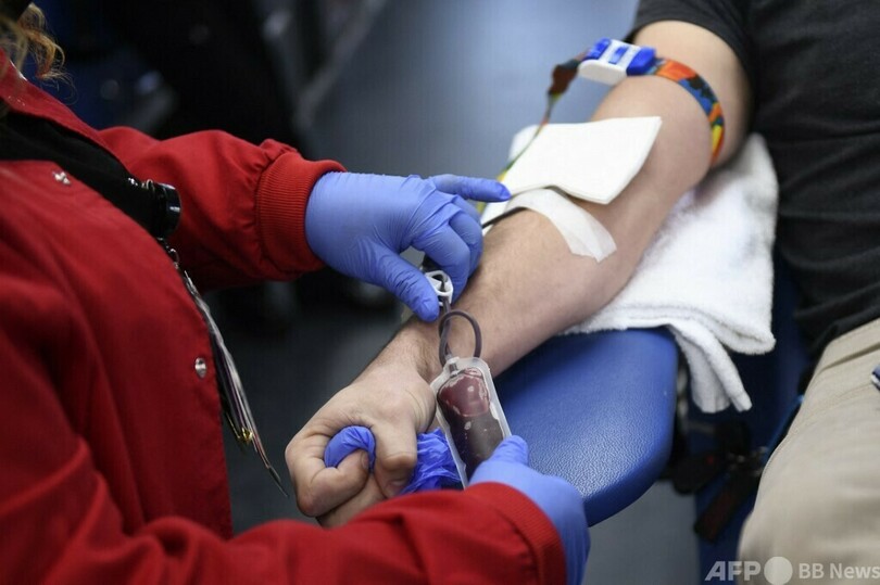 米赤十字、男性同性愛者ら対象の献血制限撤廃