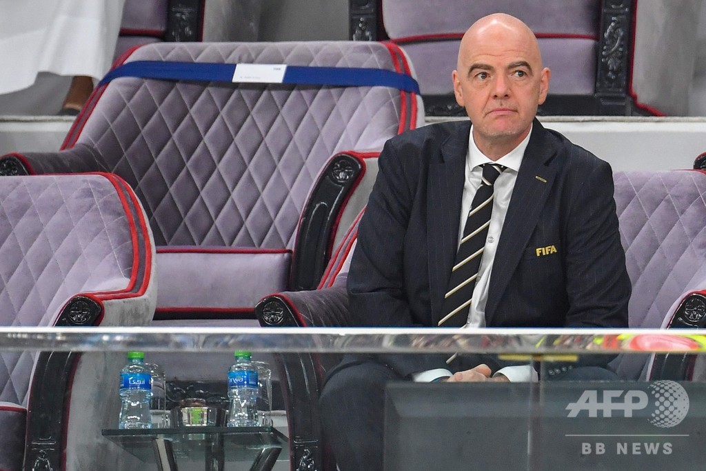 FIFA会長、ウイグル弾圧で批判集まる中国でのクラブW杯開催を擁護 FIFA会長、ウイグル弾圧で批判集まる中国でのクラブW杯開催を擁護