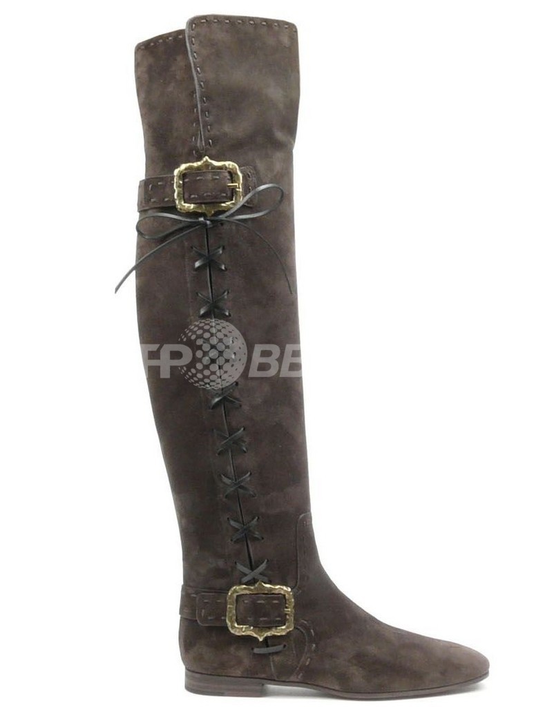 ロジェ ヴィヴィエ、映画『ロビン・フッド』のためにブーツをデザイン