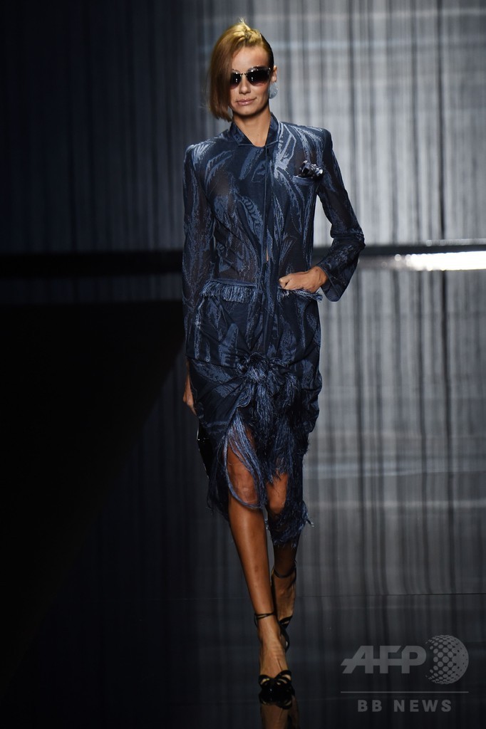 「ジョルジオ アルマーニ」17年春夏