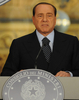 イタリア南部ナポリ（Naples）で、初閣議を終え記者会見するシルビオ・ベルルスコーニ（Silvio Berlusconi）首相（2008年5月21日撮影）。(c)AFP/MARIO LAPORTA