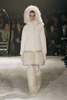 フランス・パリ市内で発表された「モンクレール ガム・ルージュ（Moncler Gamme Rouge）」12/13年秋冬コレクション（2012年3月8日撮影）。(c)Moncler Gamme Rouge