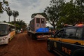 ブラジル中西部マトグロソ州のゾウ保護区に到着した、雌のアジアゾウ「ランバ」が入ったおり（2019年10月18日撮影）。(c)Rogerio Florentino / AFP