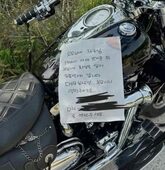 「やけどしたから連絡しろ」正常に駐車中のバイクに触れて負傷…韓国・持ち主に治療費を要求した親の理不尽なメモに批判殺到