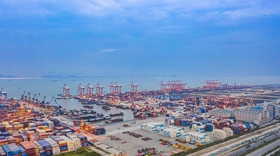 中国広州新沙港 新エネ車輸出が半年で昨年の実績を突破