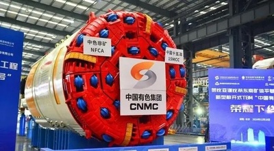 先端技術を駆使した中国製ロードヘッダー、アフリカへ初輸出