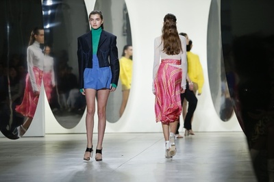 「プラバル・グルン」18年春夏