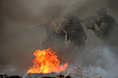 ウクライナ軍、スラビャンスクで作戦再開 親露派側に死者