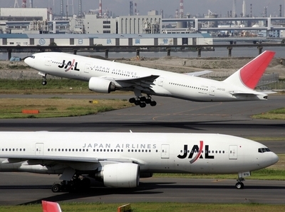 日航、前期純損失は630億円