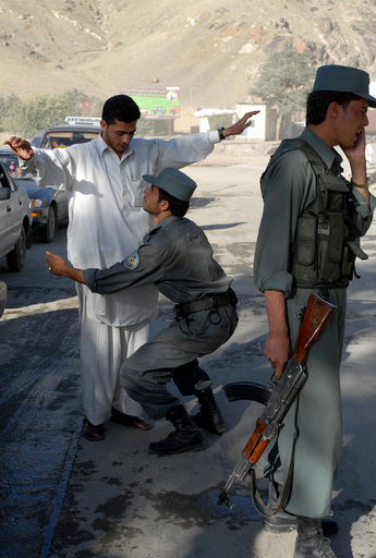 タリバン、人質殺害までの新たな期限を設定