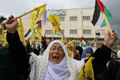 選挙前倒し、アッバス議長が計画通りの実行を主張 - パレスチナ自治区