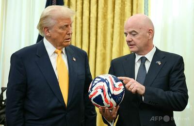 トランプ氏、カナダ・メキシコとの貿易戦争で26年W杯は「エキサイティング」に