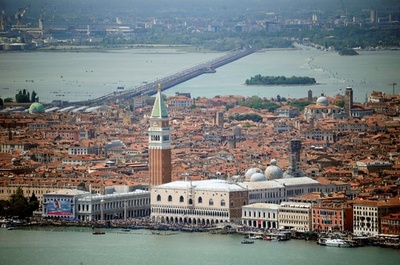 ベネチアはイタリアから独立すべき？ネット投票で民意問う