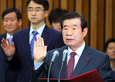 朴大統領のスキャンダルめぐる聴聞会開始、財閥トップも出席へ