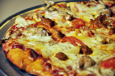 米軍基地にピザ配達した移民男性、拘束され国外退去の危機