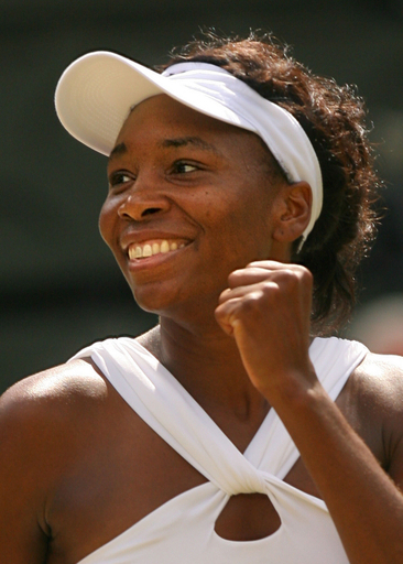 ヴィーナス デメンティエワを破り決勝へ