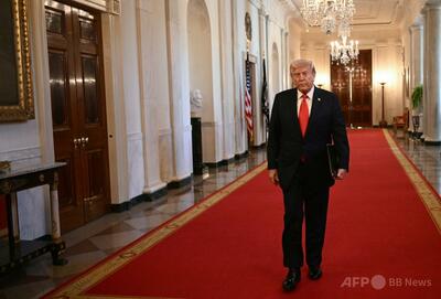 トランプ氏、赤沢経済再生相と会談「大きな進展」と称賛