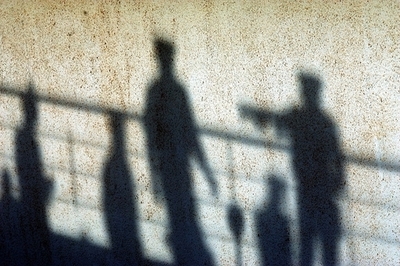 アルジェリアで連続爆弾攻撃、12人死亡