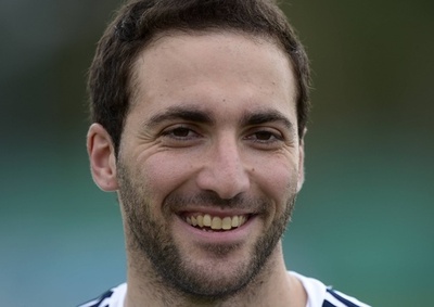 レアル・マドリード、イグアインのナポリ移籍を発表