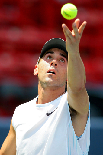 レイノルズ ストレートでファージャを退け準々決勝へ