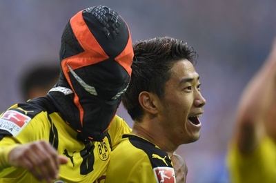 オーバメヤンが再びマスクパフォーマンスを披露、ルールダービーはドロー