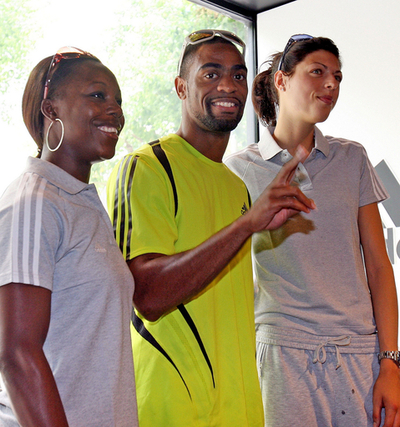 世界陸上開幕を控えタイソン・ゲイらがサイン会を行う