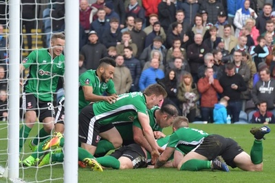 FA杯5回戦で大番狂わせ続出、5部と3部のクラブが8強入り