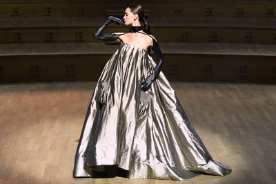 「ステファン・ローラン」18/19年秋冬パリ・オートクチュール