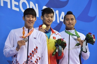 地元の期待背負う朴泰桓、100m自由形でも金逃す アジア大会