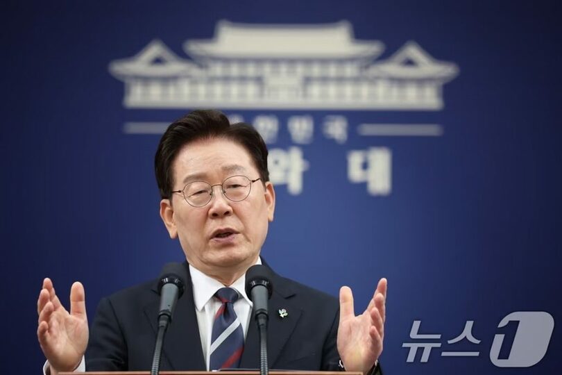 6月、青瓦台春秋館で欧州・G7歴訪の結果について記者会見するイ・ジェミョン（李在明）大統領＝2026年6月19日(c)news1