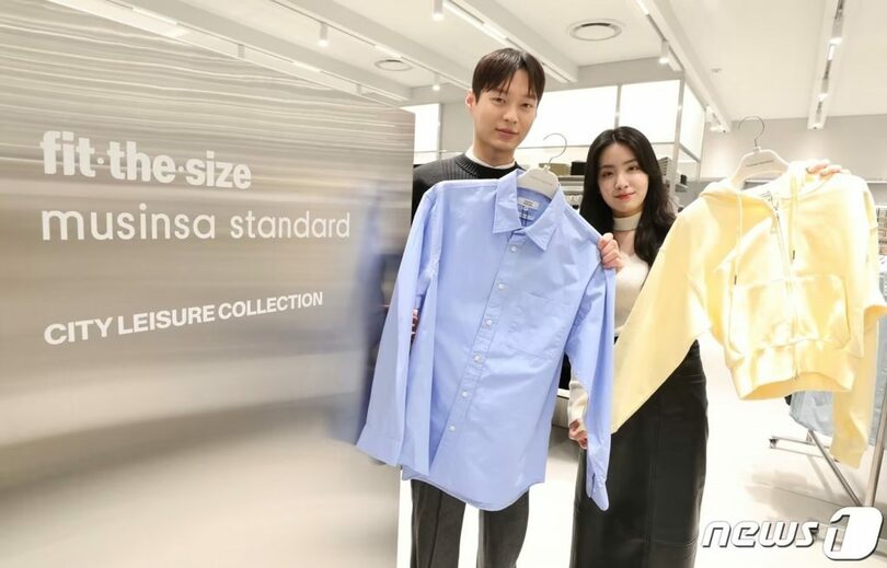 京畿道富川市・現代百貨店中洞店「U-PLEX」の「MUSINSA STANDARD」売り場＝現代百貨店提供(c)news1