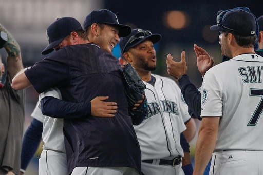 岩隈がノーヒットノーラン達成！日本人投手では野茂氏以来の快挙 写真
