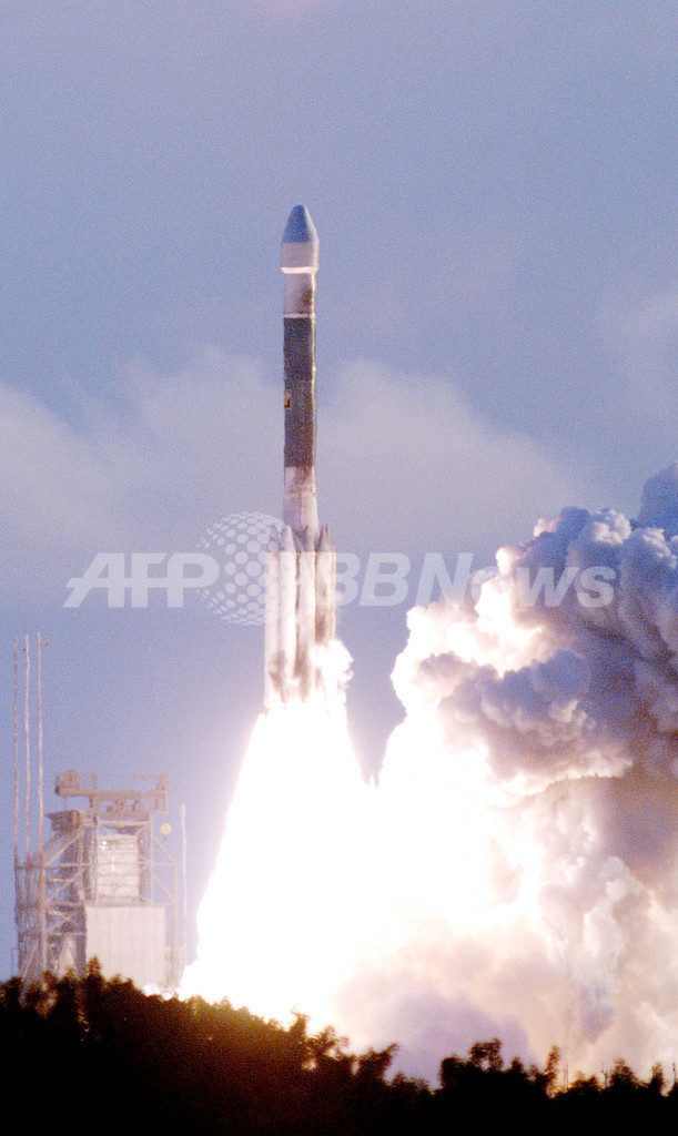 Nasaが無人探査機 ドーン を打ち上げ 太陽系最大の小惑星を調査 写真5枚 国際ニュース Afpbb News