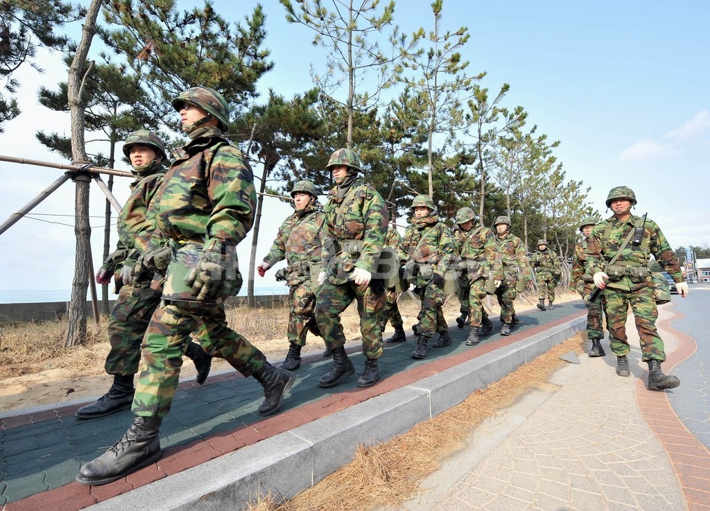 国際ニュース：AFPBB News韓国国防省、報道陣に延坪島から離れるよう要請