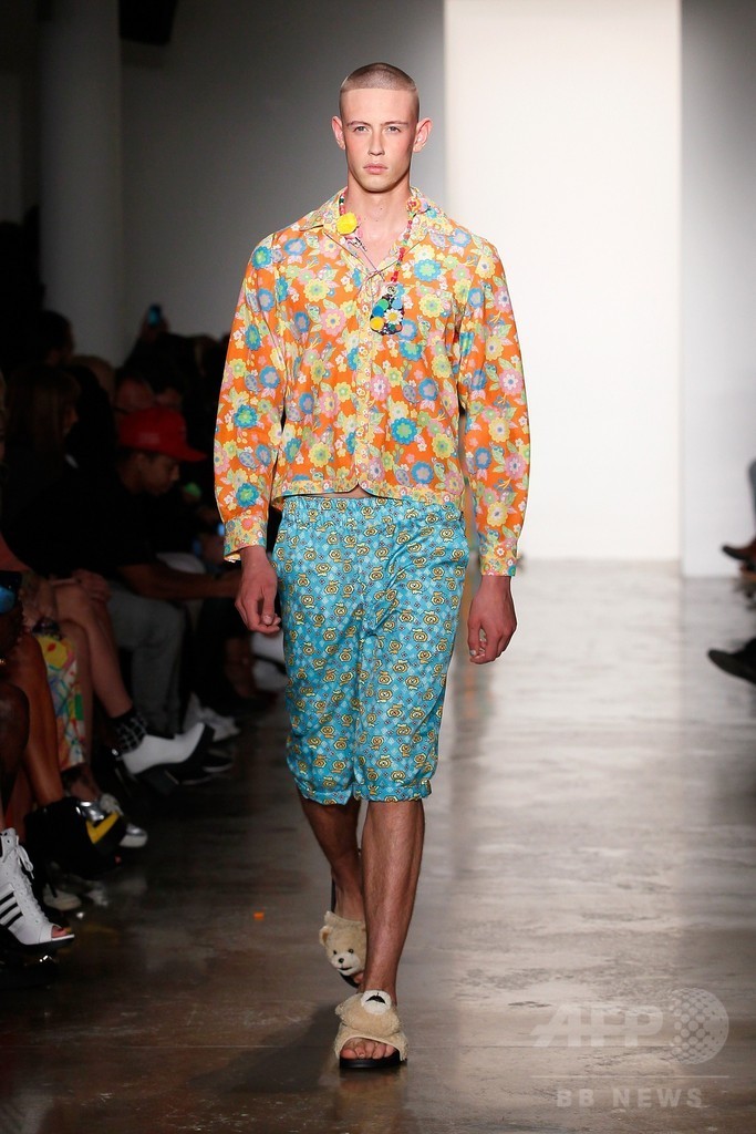 フィナーレにマイリー・サイラス、「ジェレミー・スコット」15年春夏