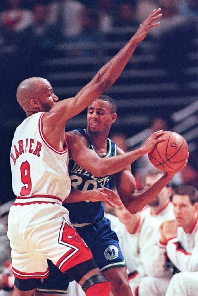 ブルズ 対 マーベリック ス