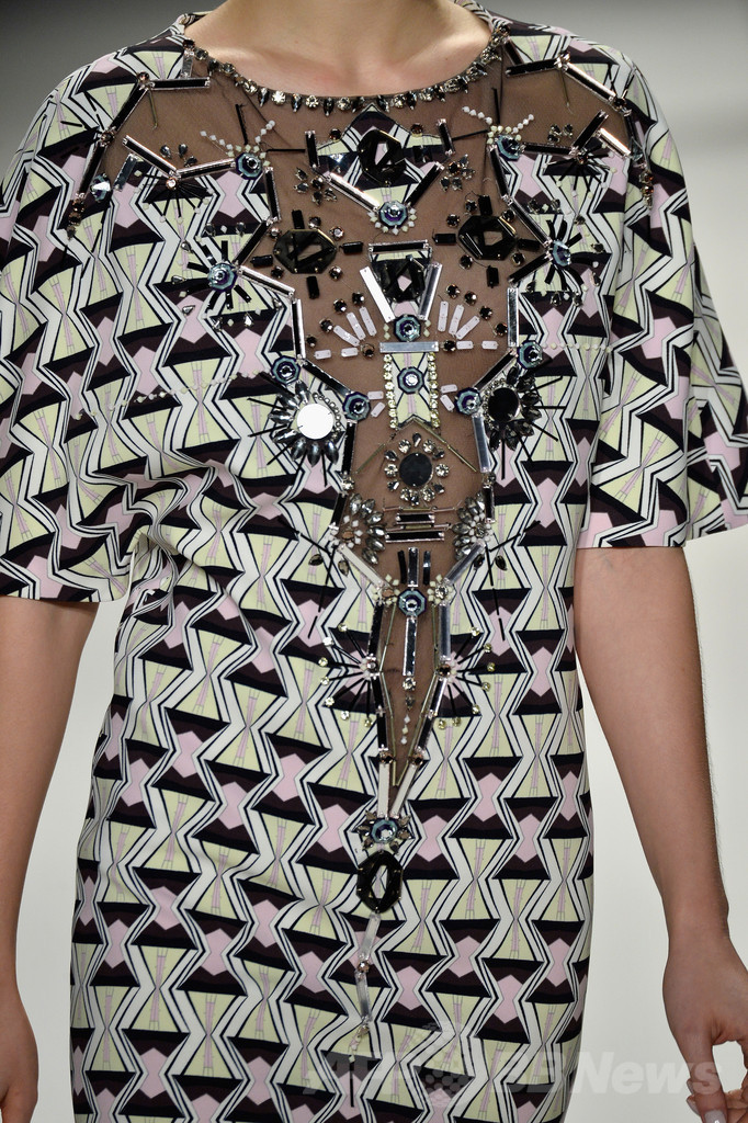 ＜14/15年秋冬NYコレクション＞キャロリーナ・ヘレラ