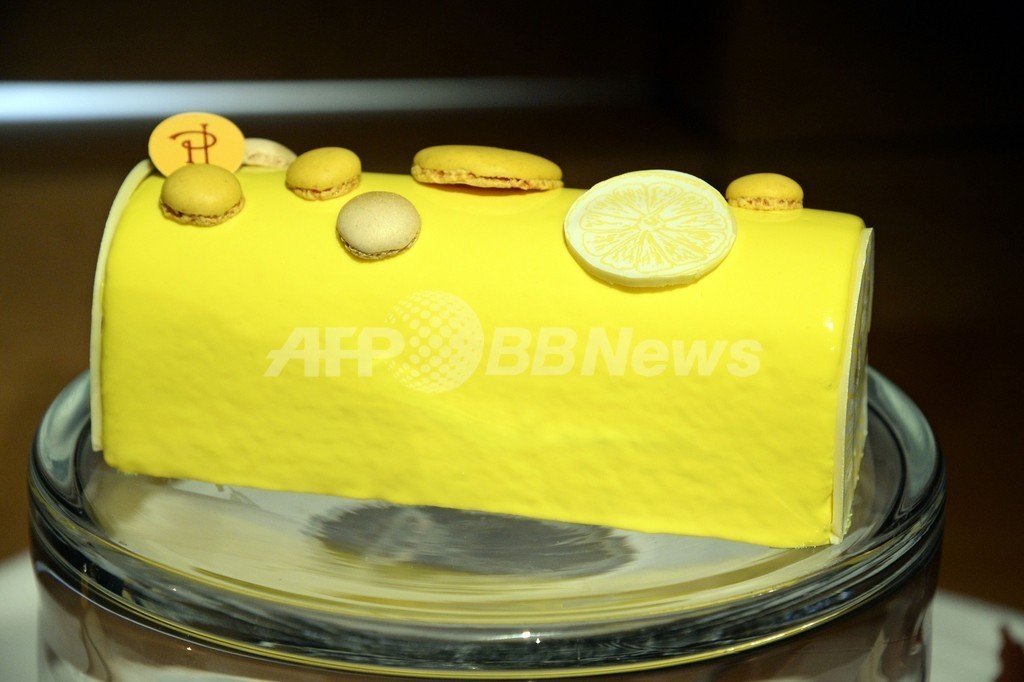 パティシエ界のピカソ、ピエール・エルメ氏の芸術的スイーツ