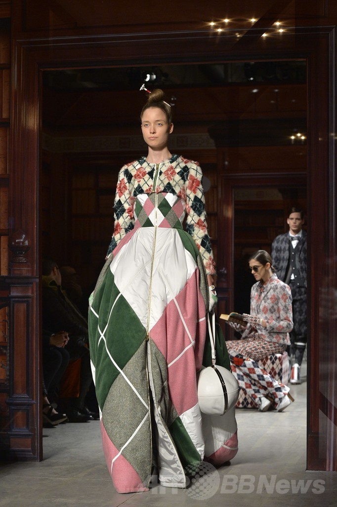 ＜14/15年秋冬ミラノ・メンズコレクション＞モンクレール ガム・ブルー