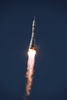 カザフスタン・バイコヌール基地から打ち上げられたロシアの宇宙船ソユーズ。ロスコスモス提供（2021年10月5日撮影・公開）。(c)AFP PHOTO / Russian space agency Roscosmos