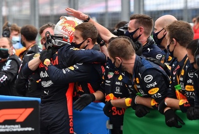 スタート前にクラッシュのフェルスタッペン「2位は勝利に等しい結果」