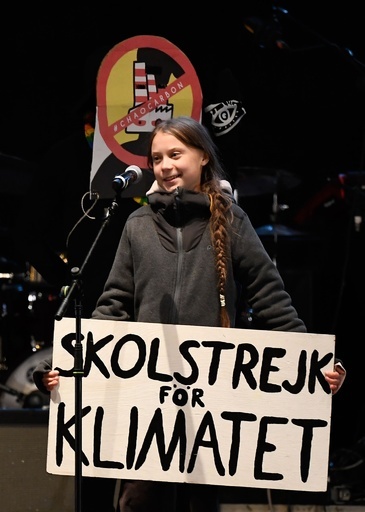 トゥンベリさん、COP25開催地マドリードで気候デモ