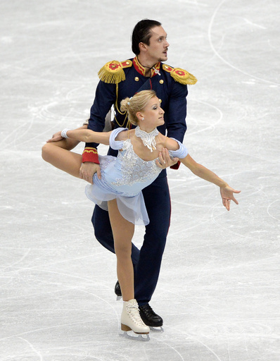 ボロソジャー/トランコフがペア首位発進、GPファイナル