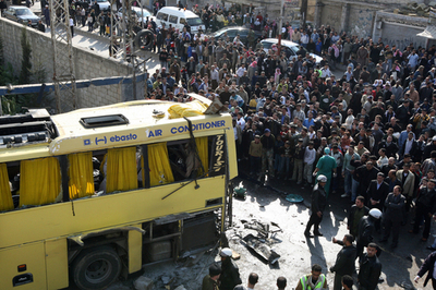 シリアでイランの巡礼バス爆発、｢テロの可能性なし｣と内務相